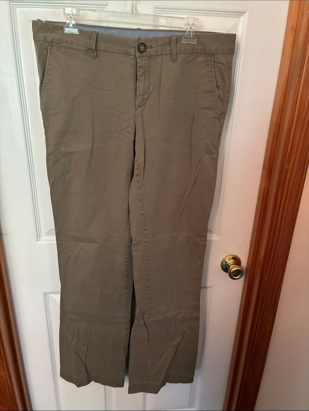 Banana Republic Straight-Leg Pants in Olive Green